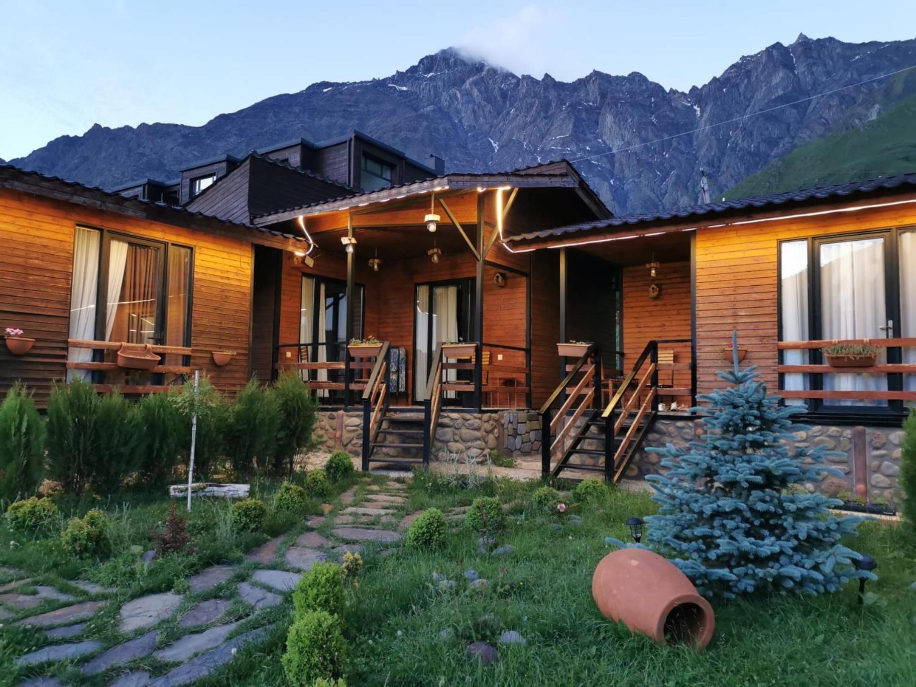 Panorama Cottages Kazbegi Exterior foto